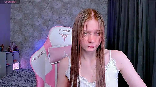 Snapshot of Milia_Parker chatting on 07.25.26 Milia Parker online show from 07.25.26