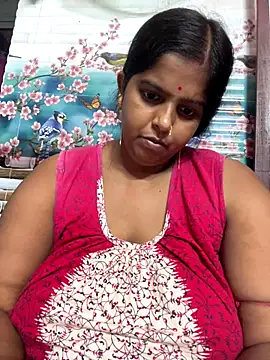 Snapshot of Beauty-queen chatting on 09.16.25 Beauty-queen online show from 09.16.25