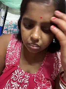 Snapshot of Beauty-queen chatting on 09.19.25 Beauty-queen online show from 09.19.25