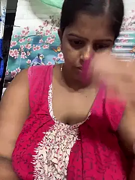 Snapshot of Beauty-queen chatting on 09.27.25 Beauty-queen online show from 09.27.25