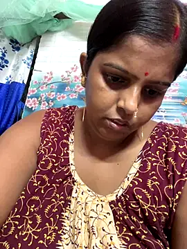 Snapshot of Beauty-queen chatting on 09.28.25 Beauty-queen online show from 09.28.25