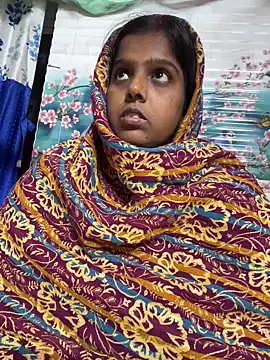 Beauty-queen online show from 11.12.25