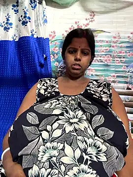 Beauty-queen online show from 04.15.26