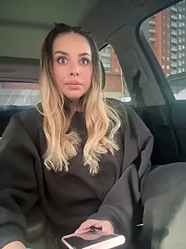 Alirawrz online show from 01.23.25