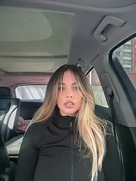 Alirawrz online show from 02.04.25