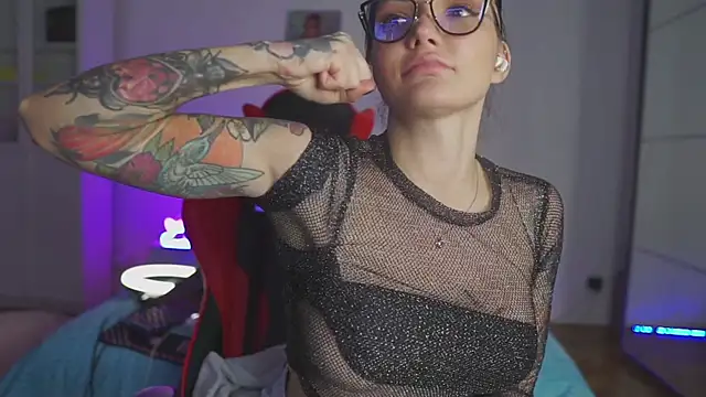 Lady3Holes online show from 12.10.24