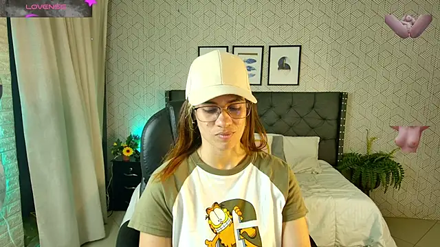 Snapshot of sussy__stone chatting on 01.08.25 sussy stone online show from 01.08.25