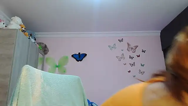 caroline jonson online show from 11.14.25