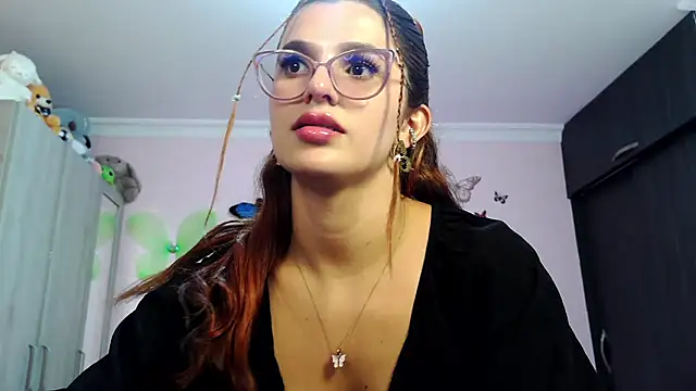 caroline jonson online show from 11.17.25