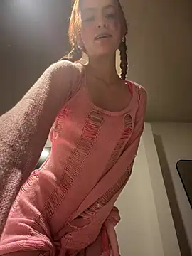 Lorraine Leon online show from 12.23.24