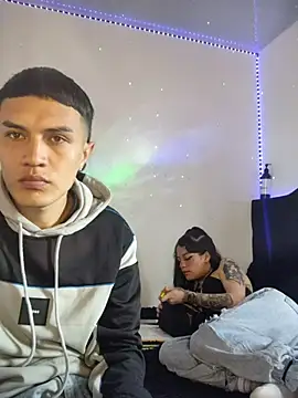 Tifanny Sweett online show from 11.30.25