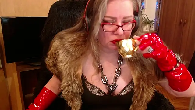 Miss Tress online show from 02.27.25