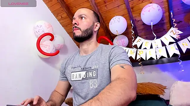 Tom Bailey online show from 02.20.26