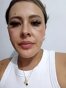 ALONDRAMILF online show from 01.13.25