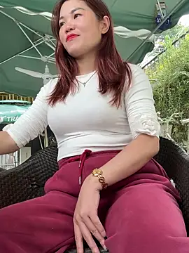 Snapshot of Emily_9xx chatting on 12.25.24 Emily 9xx online show from 12.25.24