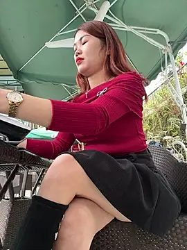 Snapshot of Emily_9xx chatting on 02.22.25 Emily 9xx online show from 02.22.25