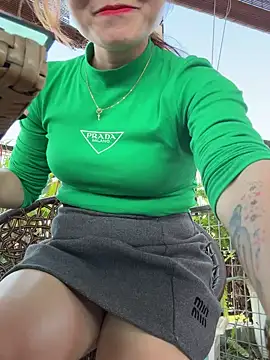 Snapshot of Emily_9xx chatting on 03.01.25 Emily 9xx online show from 03.01.25