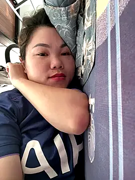 Snapshot of Emily_9xx chatting on 10.10.25 Emily 9xx online show from 10.10.25