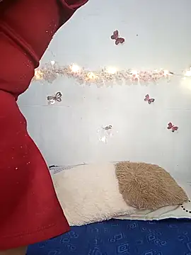 keterinjones--11 online show from 12.20.25