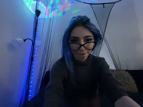 Snapshot of AriaVoss chatting on 01.11.25 AriaVoss online show from 01.11.25