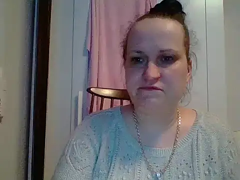  squirty cum lady  online show from 03.02.25