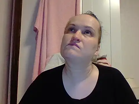  squirty cum lady  online show from 03.08.25