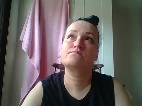  squirty cum lady  online show from 03.22.25