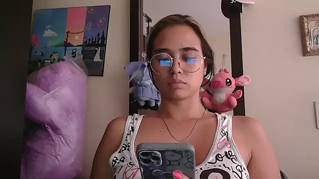 trianabell online show from 04.18.26