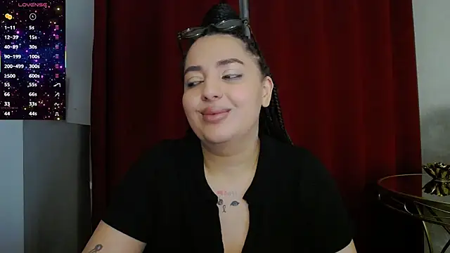 Snapshot of BustyAllyy chatting on 10.19.25 BustyAllyy online show from 10.19.25