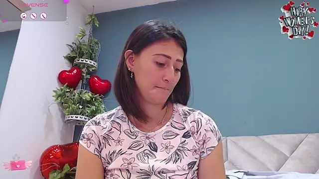 Snapshot of SharisWillian chatting on 03.07.25 SharisWillian online show from 03.07.25