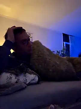 Schnubby1 online show from 03.14.25