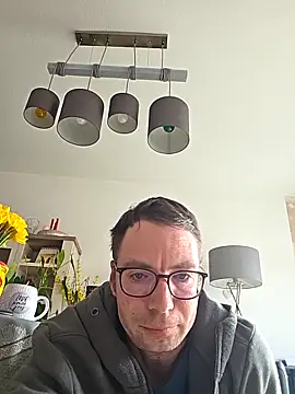 Schnubby1 online show from 02.28.26