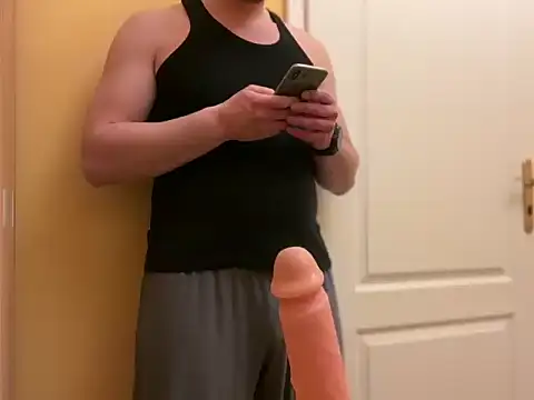 Snapshot of etat_onn chatting on 12.16.25 etat onn online show from 12.16.25