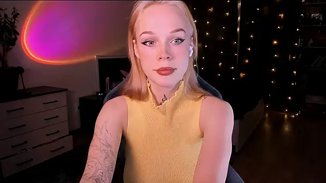 Snapshot of Polusladkoye chatting on 01.14.26 Polusladkoye online show from 01.14.26