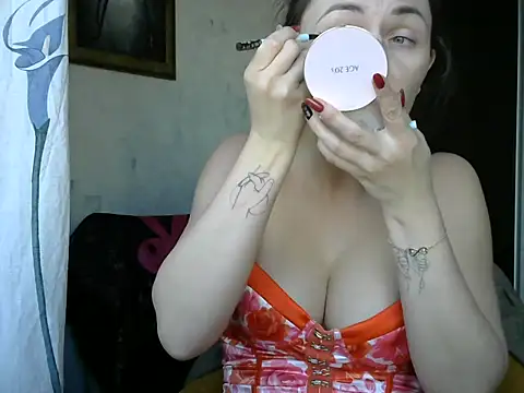 Snapshot of AngelinaLove28 chatting on 02.23.25 AngelinaLove28 online show from 02.23.25