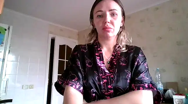 Snapshot of AngelinaLove28 chatting on 03.11.25 AngelinaLove28 online show from 03.11.25