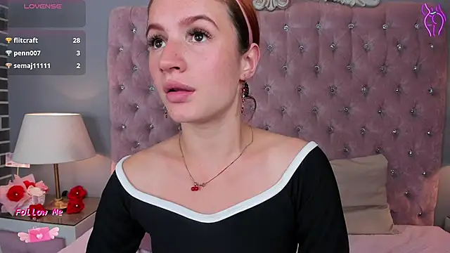 Snapshot of AdelaineBest chatting on 02.26.25 AdelaineBest online show from 02.26.25