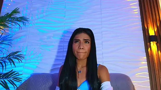 Snapshot of kimberly_Gonzalez1 chatting on 10.24.25 kimberly Gonzalez1 online show from 10.24.25