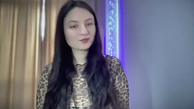 Snapshot of LocaAlis chatting on 01.25.25 LocaAlis online show from 01.25.25