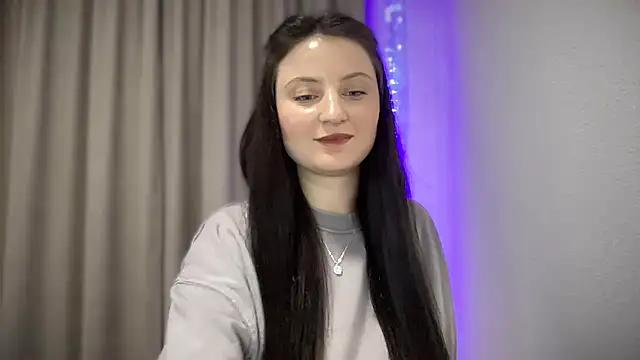 Snapshot of LocaAlis chatting on 02.15.25 LocaAlis online show from 02.15.25