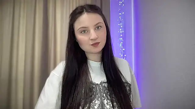 Snapshot of LocaAlis chatting on 02.20.25 LocaAlis online show from 02.20.25