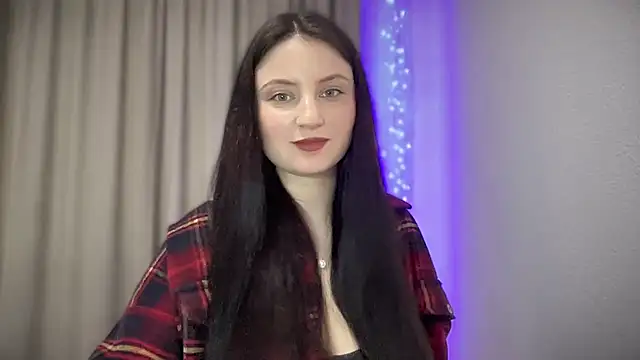 Snapshot of LocaAlis chatting on 02.21.25 LocaAlis online show from 02.21.25