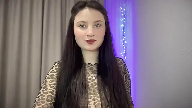 Snapshot of LocaAlis chatting on 03.15.25 LocaAlis online show from 03.15.25