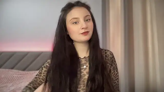 Snapshot of LocaAlis chatting on 03.22.25 LocaAlis online show from 03.22.25