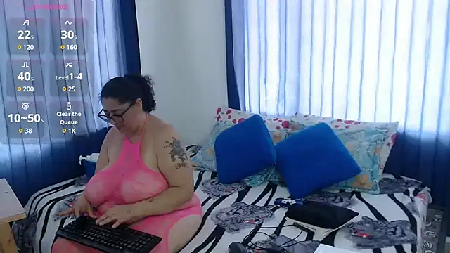 Snapshot of bubis_laru53 chatting on 01.10.25 bubis laru53 online show from 01.10.25