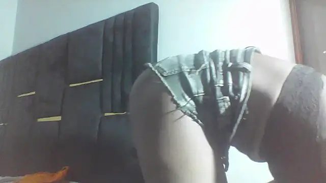 julietunderwoood online show from 03.24.26