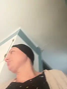 Snapshot of MilfyMrsRobinson chatting on 02.02.26 MilfyMrsRobinson online show from 02.02.26