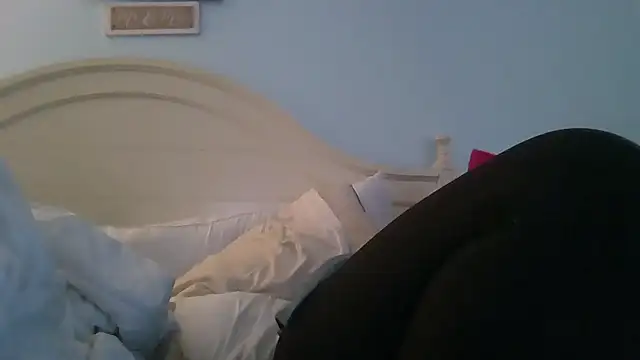 Snapshot of MilfyMrsRobinson chatting on 02.09.26 MilfyMrsRobinson online show from 02.09.26