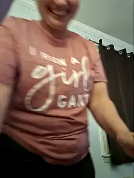 Snapshot of MilfyMrsRobinson chatting on 02.14.26 MilfyMrsRobinson online show from 02.14.26