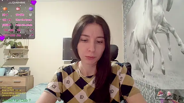 Snapshot of Wowpornoo chatting on 01.23.25 Wowpornoo online show from 01.23.25